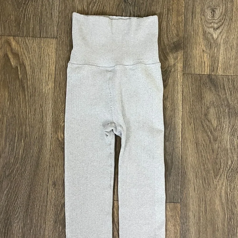 Free People Movement Women's Size XS Gray Good Karma 7/8 Ribbed Leggings Workout